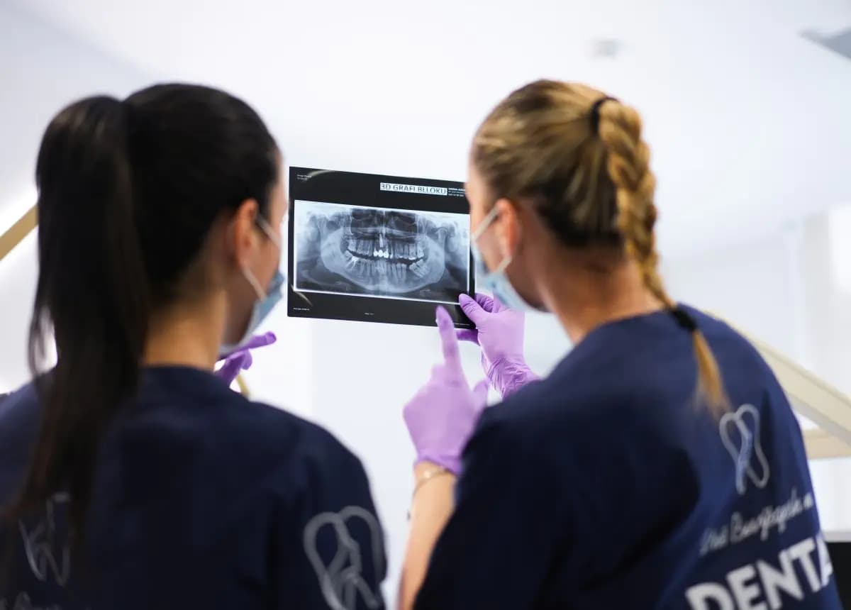 Dental Med Austria & Elixence - Image 3