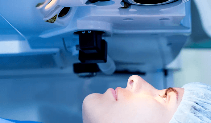 Femto LASIK / Bladeless LASIK