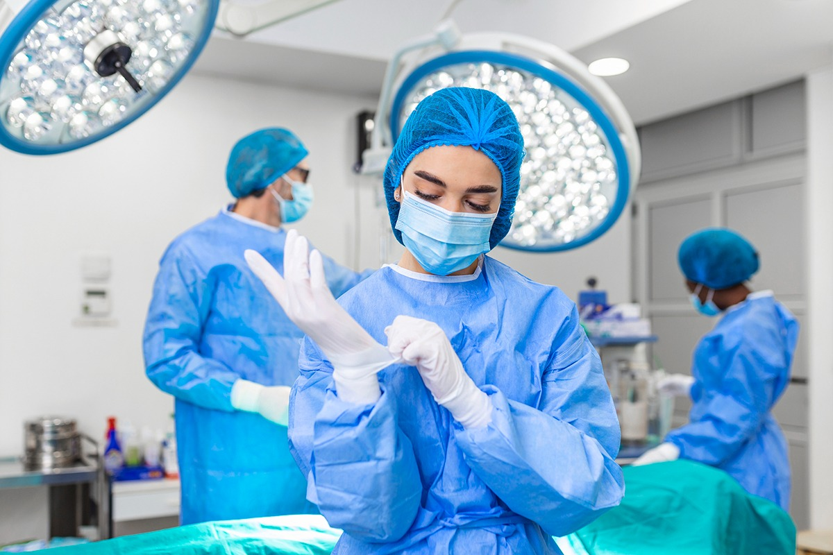 Surgeons performing an operation